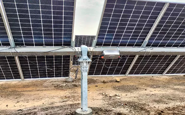 ¿Cómo mejorar la eficiencia de generación de una planta fotovoltaica mediante la unidad de control de seguimiento de CC Zeyang?