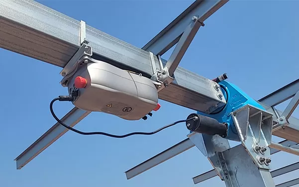 ¿Cómo lograr una gestión eficiente de las centrales fotovoltaicas mediante la caja de comunicación de red Zeyang?